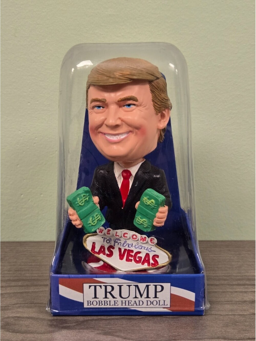 KC Hawaii Donald Trump Las Vegas Elvis Inspired Bobblehead Doll 2016 New